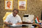 कीर्ति वर्धन सिंह ने आइसलैंड में ‘एक पेड़ मां के नाम’ पहल के तहत लगाया पौधा